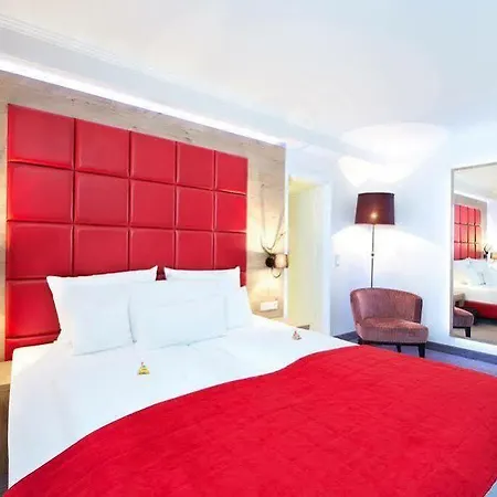 Drei Loewen 4* מינכן