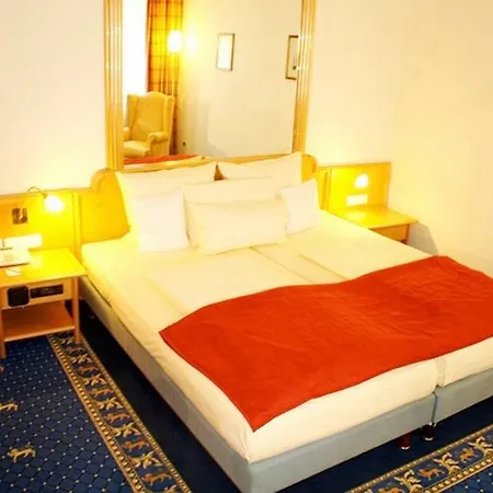 Drei Loewen 4* Munich