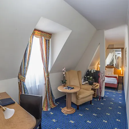 Drei Loewen Hotel 4*