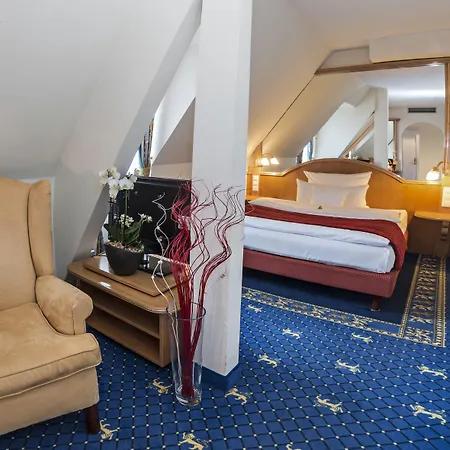 Drei Loewen Отель 4*