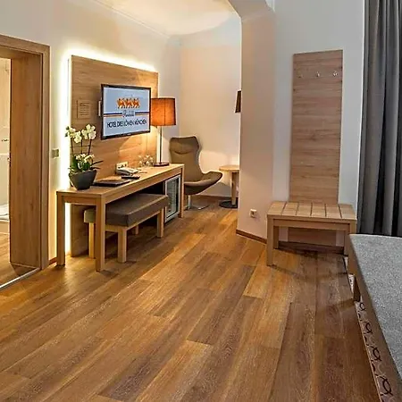 Hotel Drei Loewen 4*