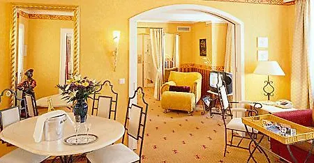 Hotel Drei Loewen 4*